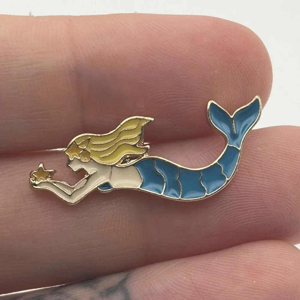 Cartoon Mermaid Swimming With Starfish Lapel Hat Pin Blue Gold Tone Enamel